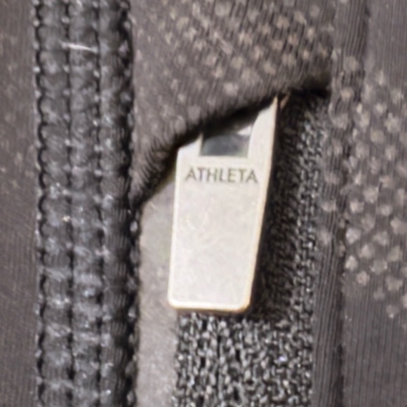 Athleta Rainier Reflective Tights Black Camouflage with Zipper Pockets. - Picture 4 of 16